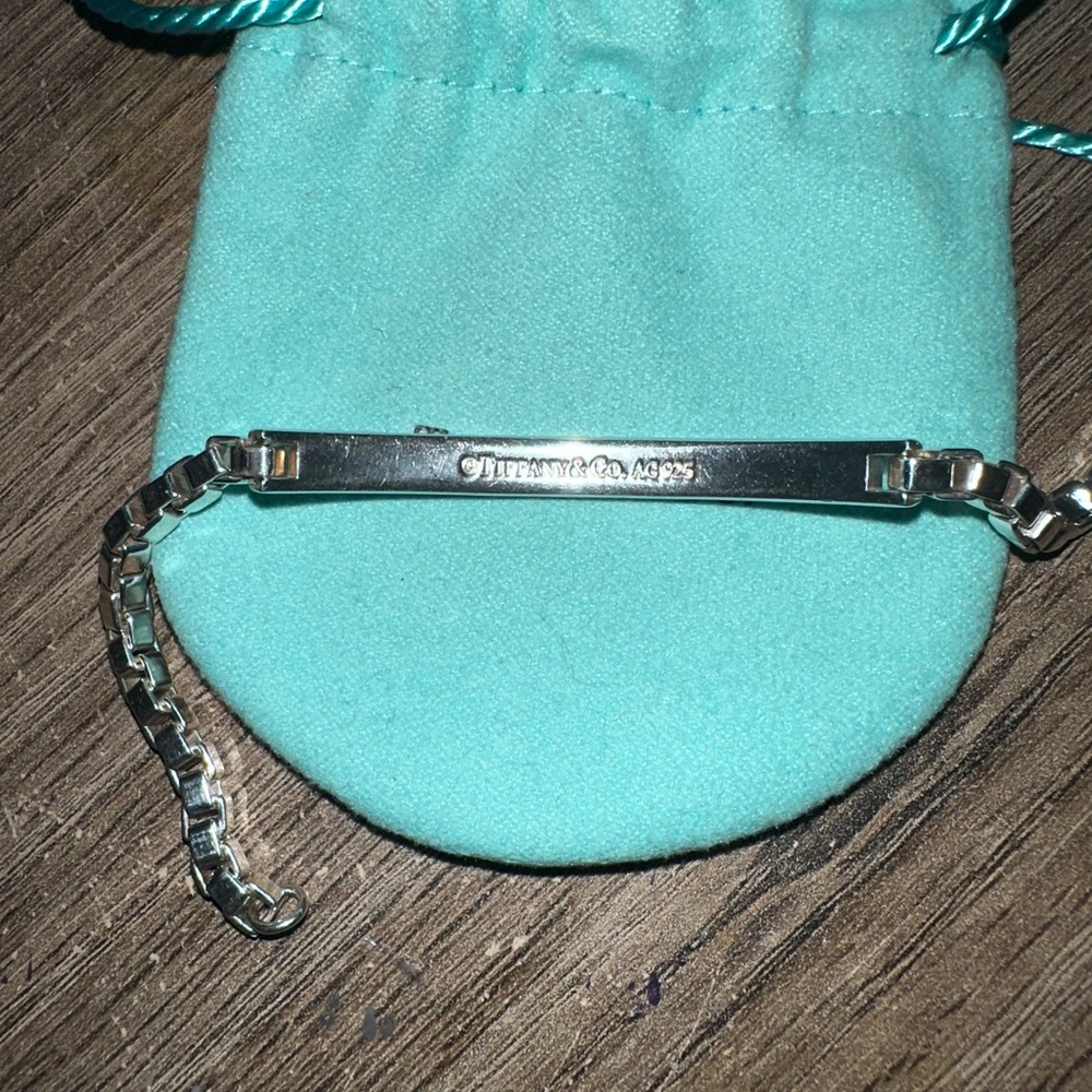 Women’s Tiffany&Co Sterling Silver Venetian Link ID bracelet